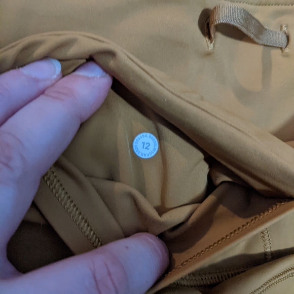 Lululemon size 12 - Picture 2 of 2